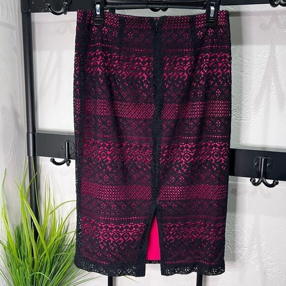New York and Company 7th Avenue Pink and black lace pencil skirt Size 4 - Picture 4 of 14